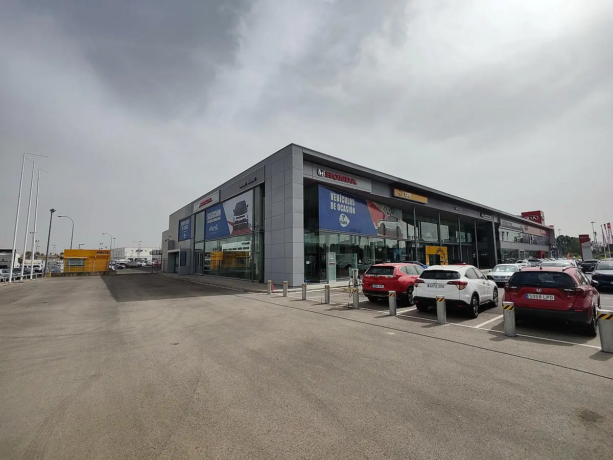 Instalación de Puertas cortafuegos RF homologadas en Concesionario Honda Leganes